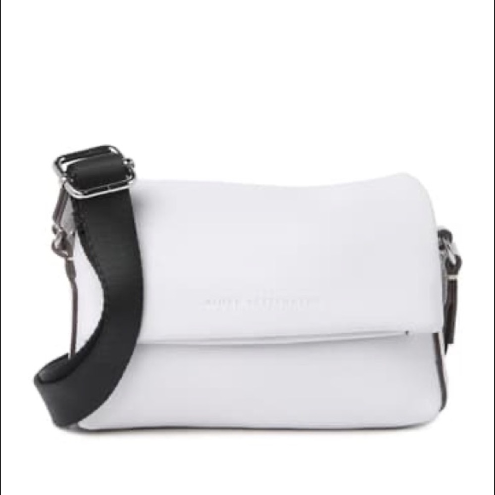 Aimee Kestenberg
Broadway Mini Crossbody🍓